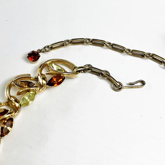 Coro Mid-Century Vintage Rhinestone Leaf Collar Necklace - Picture 7 of 9